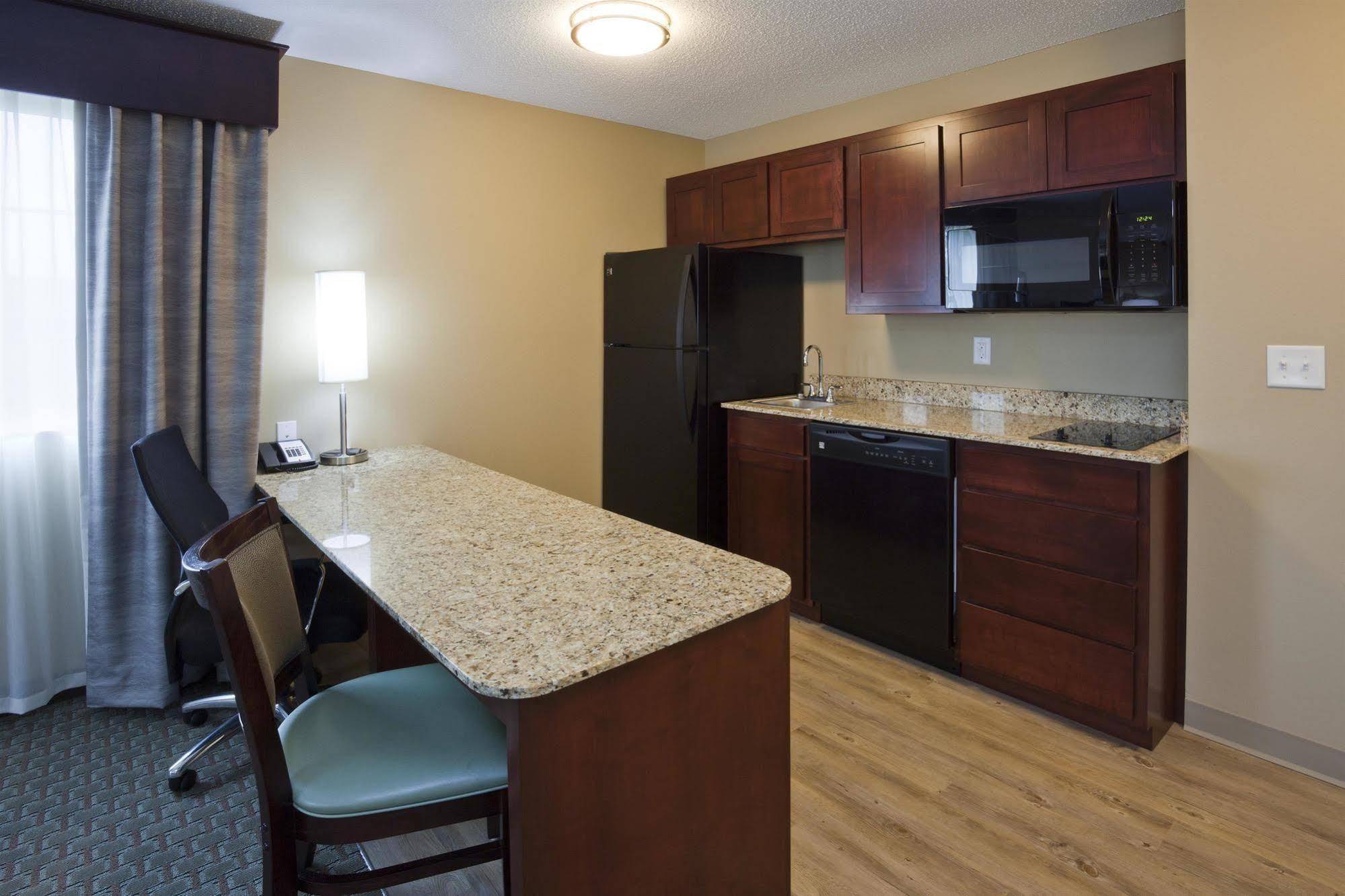 Grandstay Hotel & Suites - Glenwood Extérieur photo