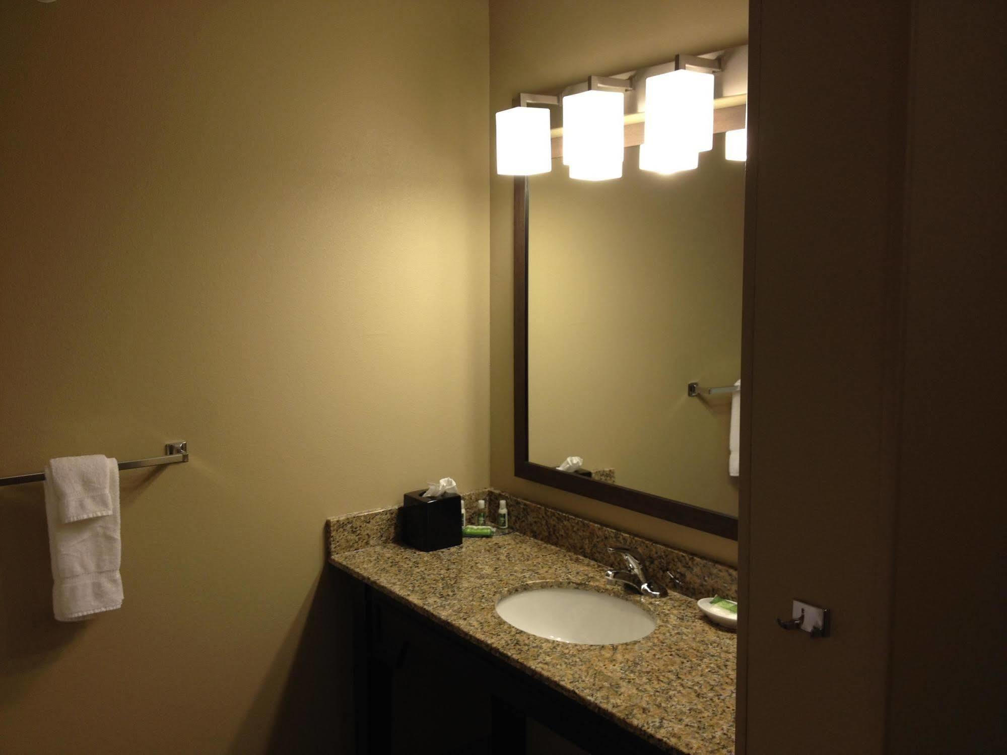 Grandstay Hotel & Suites - Glenwood Extérieur photo